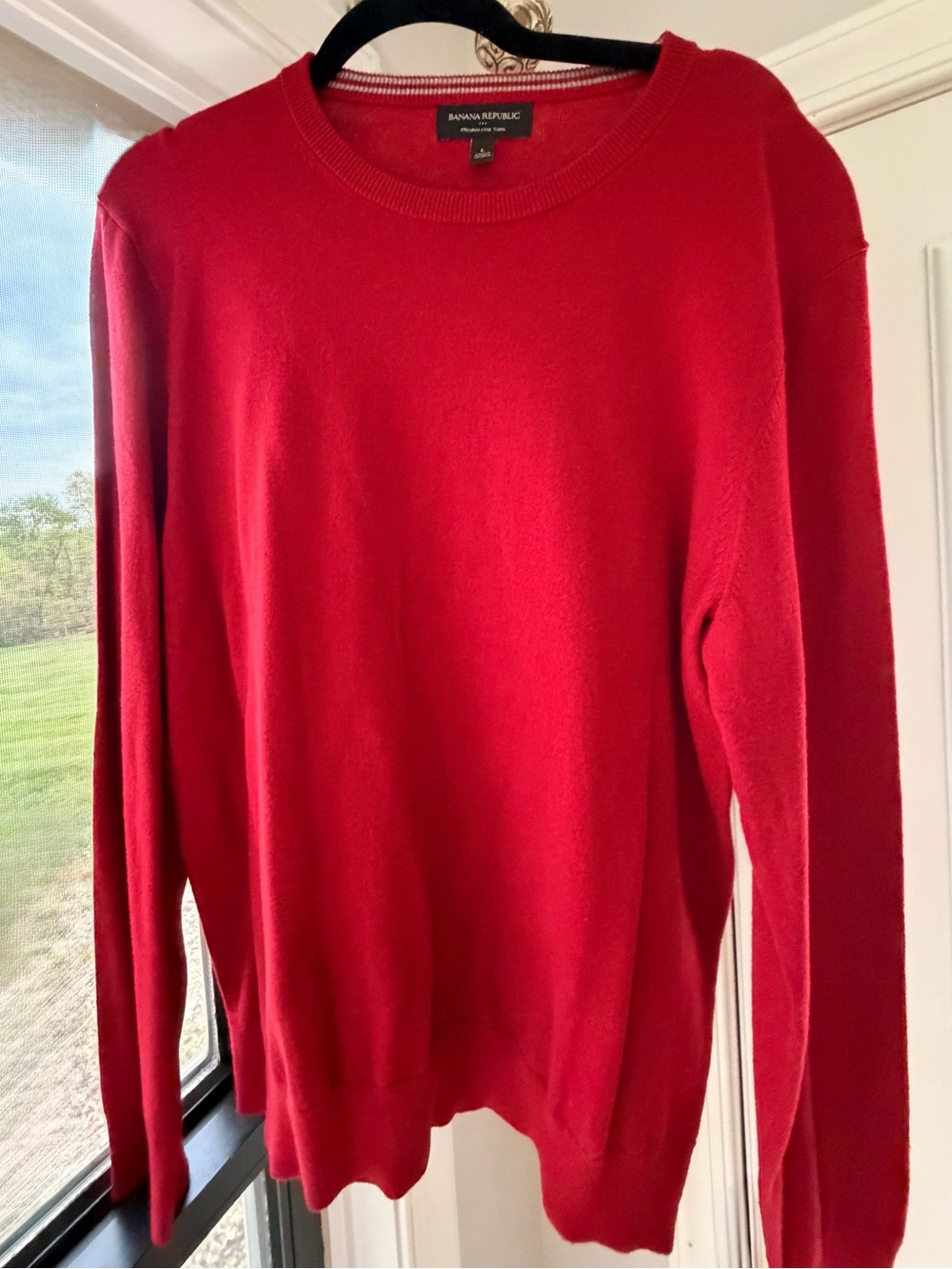 Banana Republic Men’s Red Cashmere Blend Red Sweater